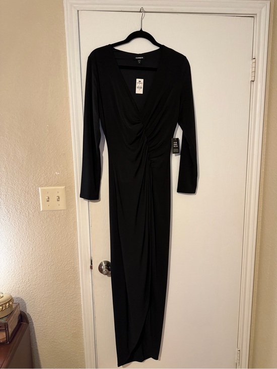 Express Dresses & Skirts - Express Black Long Sleeve Twist-Front Midi Dress